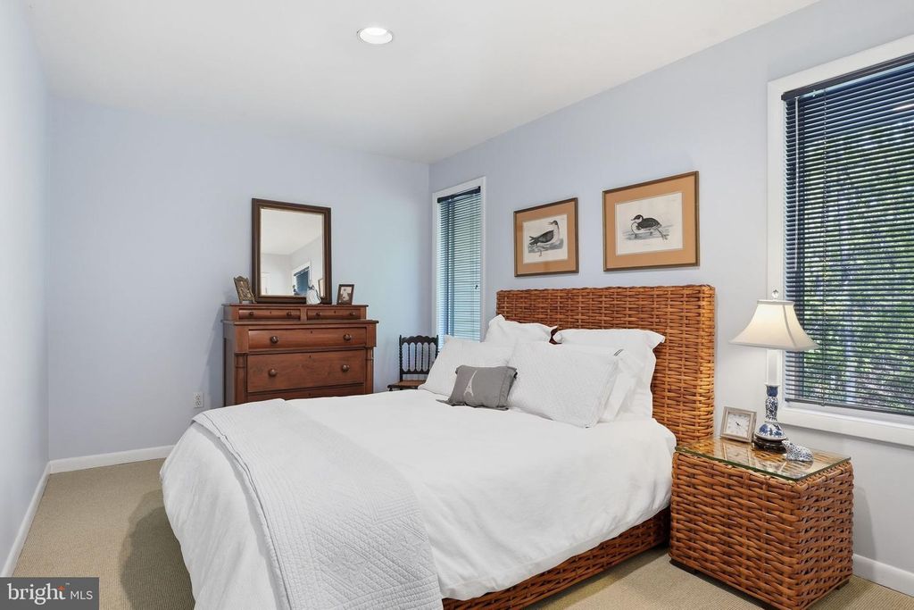 Image 25 of property listing at 1718 WOODLORE RD, Annapolis, MD 21401