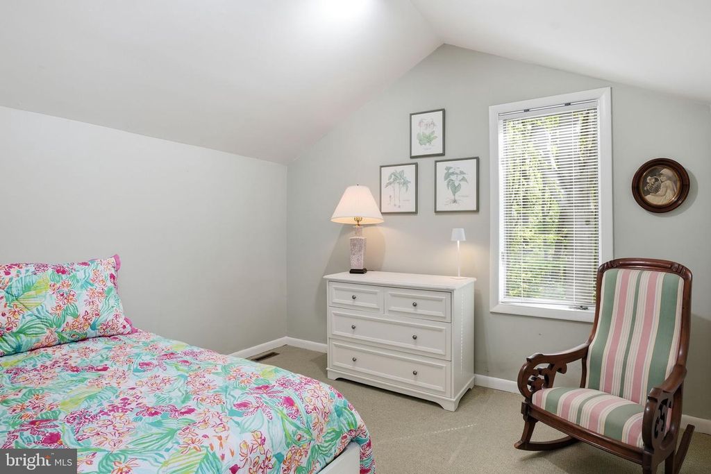 Image 26 of property listing at 1718 WOODLORE RD, Annapolis, MD 21401