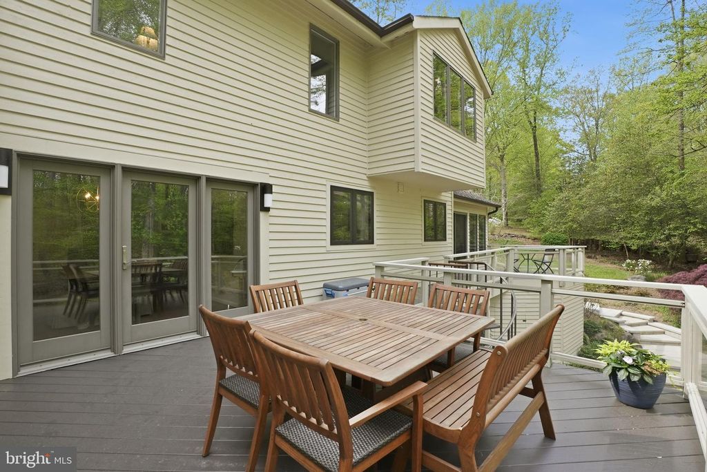 Image 43 of property listing at 1718 WOODLORE RD, Annapolis, MD 21401