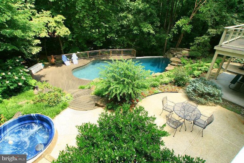 Image 44 of property listing at 1718 WOODLORE RD, Annapolis, MD 21401