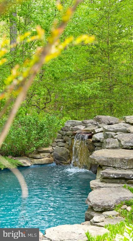 Image 45 of property listing at 1718 WOODLORE RD, Annapolis, MD 21401