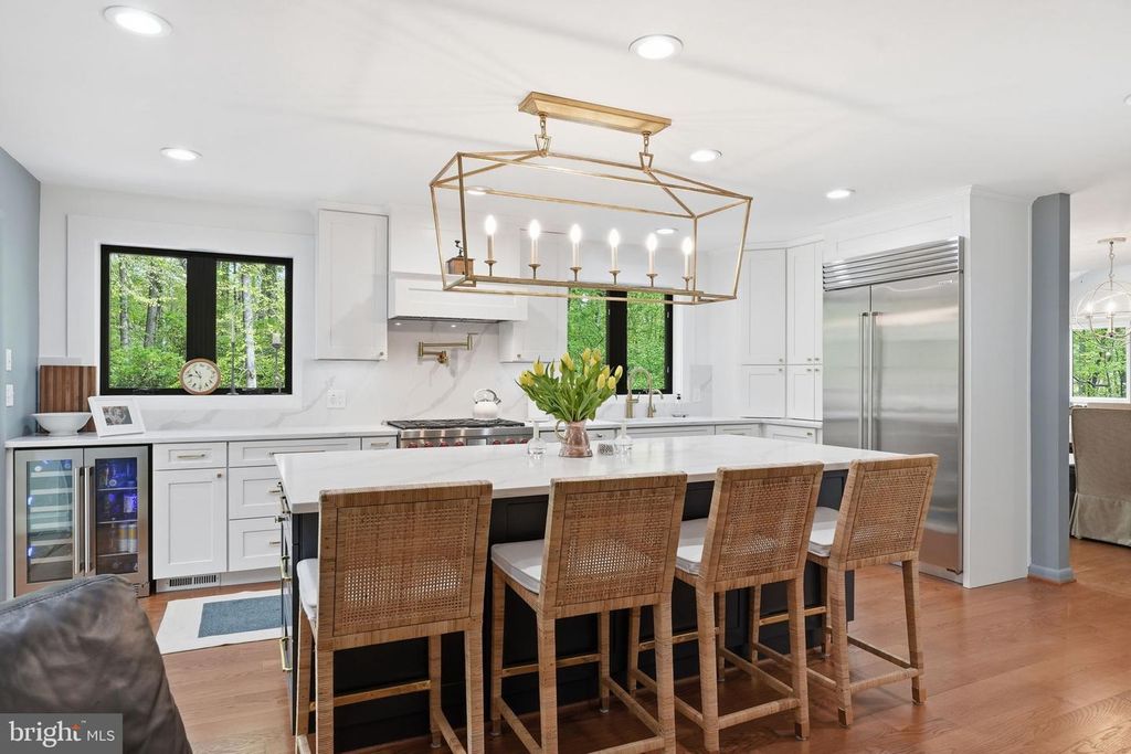 Image 5 of property listing at 1718 WOODLORE RD, Annapolis, MD 21401