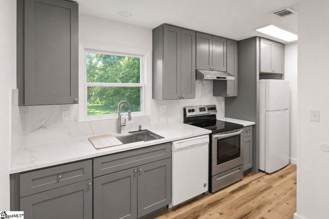271 Peach Street, Inman, SC 29349