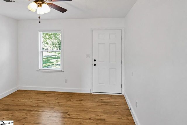 271 Peach Street, Inman, SC 29349