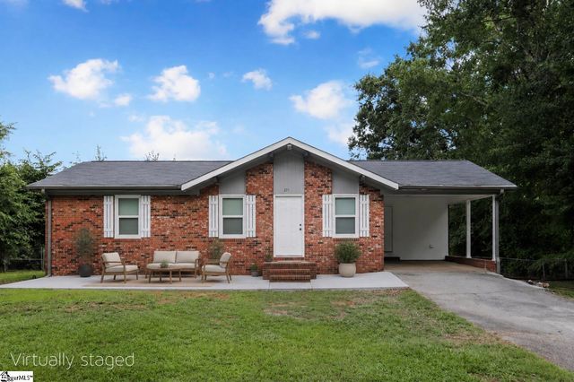 271 Peach Street, Inman, SC 29349