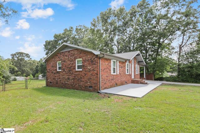 271 Peach Street, Inman, SC 29349