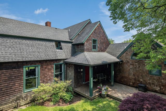 77 East Wharf Road, Madison, CT 06443