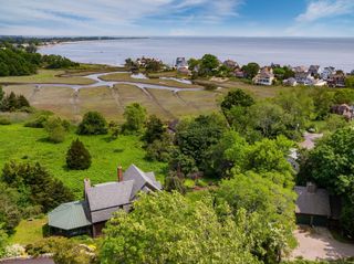77 East Wharf Road, Madison, CT 06443