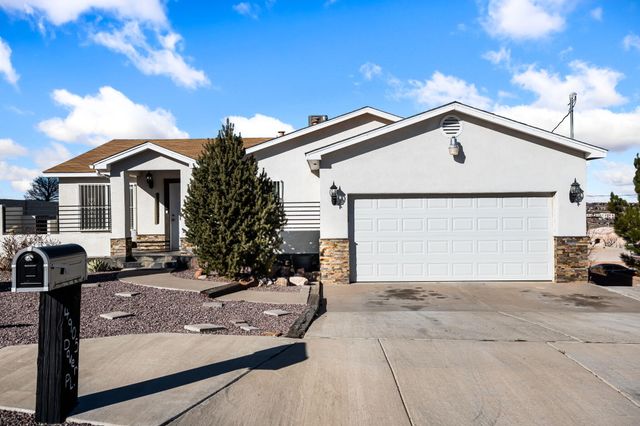 4905 Dover Place NW, Albuquerque, NM 87114