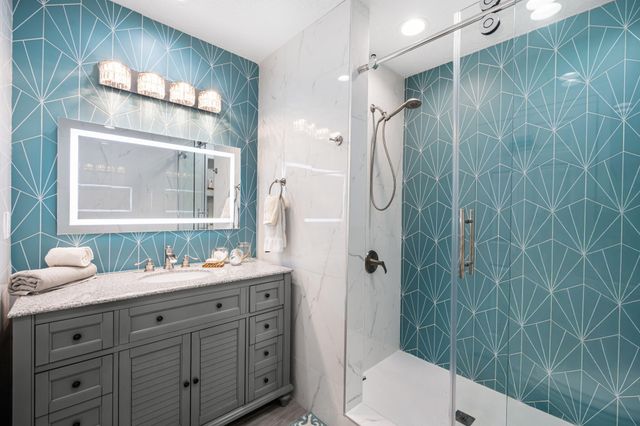 4905 Dover Place NW, Albuquerque, NM 87114