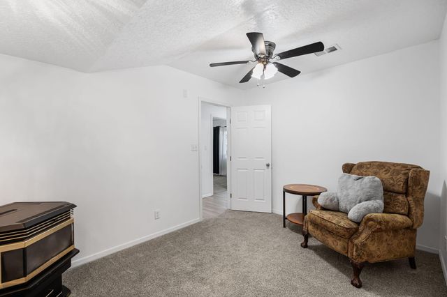 4905 Dover Place NW, Albuquerque, NM 87114