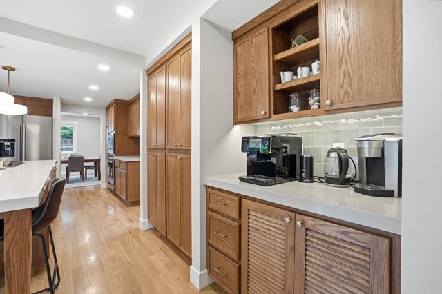 909 Opal Ln, Ripon, CA 95366