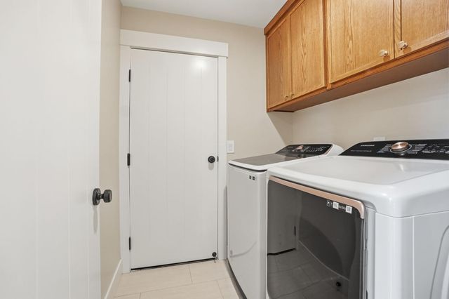 909 Opal Ln, Ripon, CA 95366