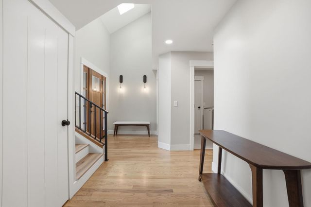 909 Opal Ln, Ripon, CA 95366