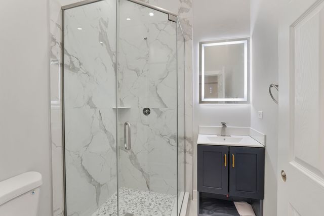 6240 W Belmont Avenue 101, Chicago, IL 60634