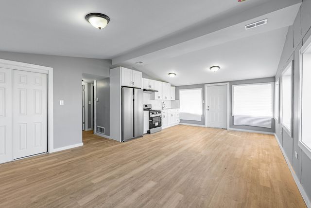 15334 Hoyne Avenue, Harvey, IL 60426