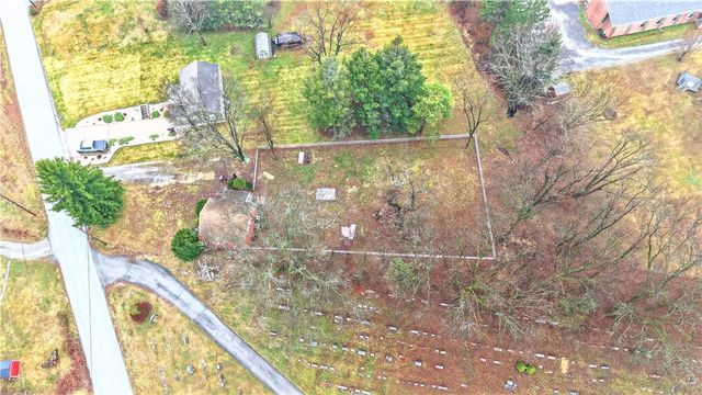 777 Allendale Rd., Daugherty Twp, PA 15066