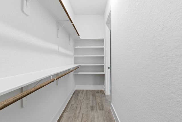 240 Grand View, Huntsville, TX 77340