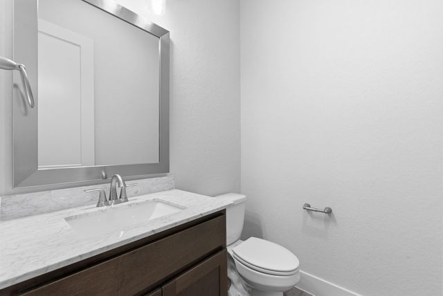 240 Grand View, Huntsville, TX 77340