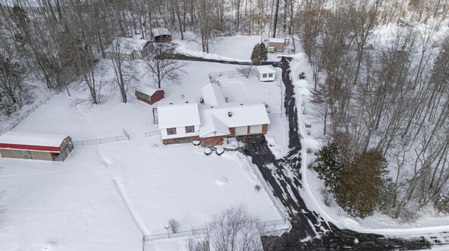 6933 Cozaddale Road, Goshen Twp, OH 45122