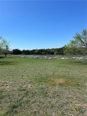 174 Cedar Bluff Loop, Gatesville, TX 76528