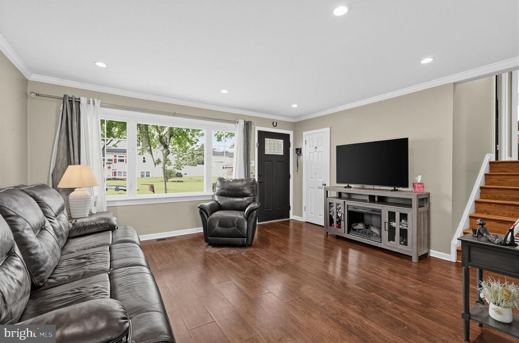 1031 PROSS RD, LANSDALE, PA 19446 — photo 4