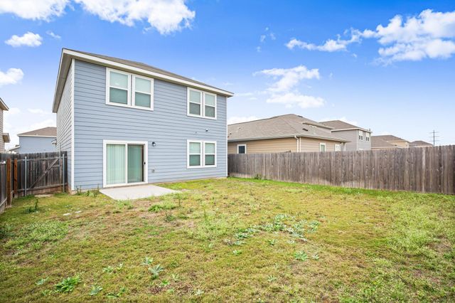 109 Gray Fox LOOP, Hutto, TX 78634