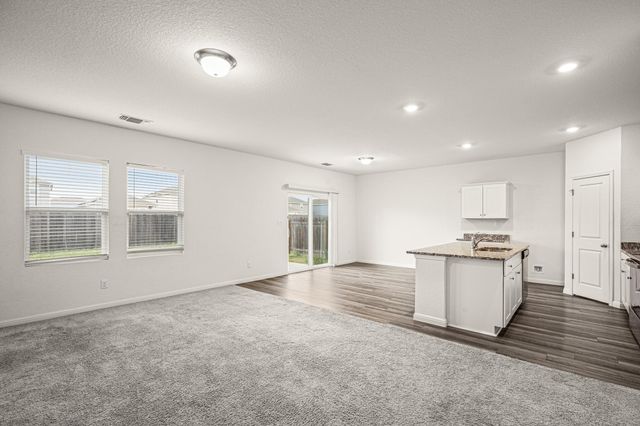 109 Gray Fox LOOP, Hutto, TX 78634