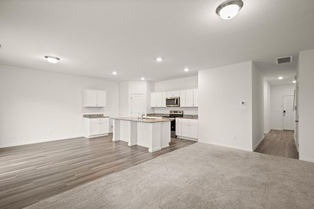 109 Gray Fox LOOP, Hutto, TX 78634