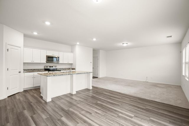 109 Gray Fox LOOP, Hutto, TX 78634