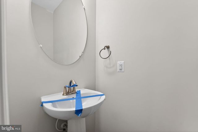 8161 TOMPKINS, Rockville, MD 20855