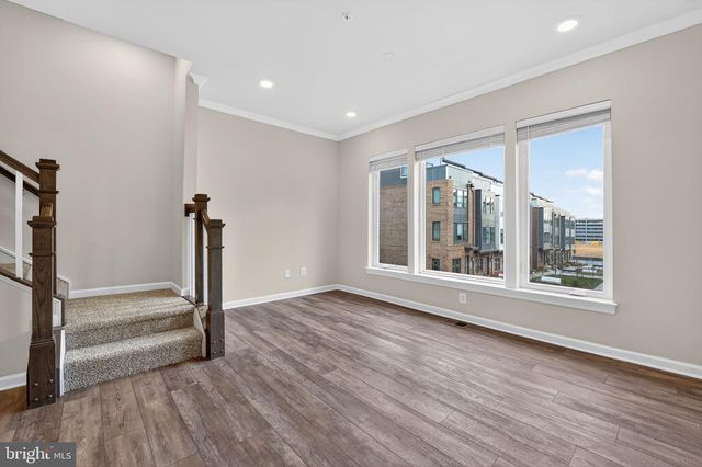 8161 TOMPKINS, Rockville, MD 20855