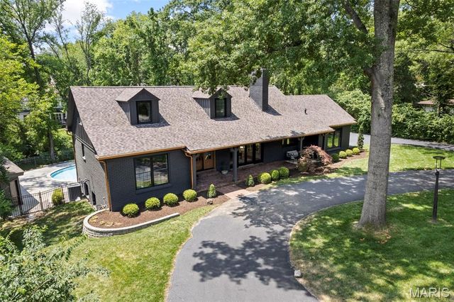 9 Sumac Lane, St Louis, MO 63124