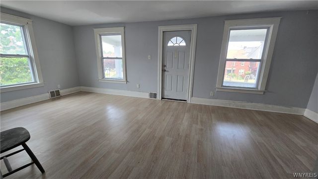 468 Portage Road, Niagara Falls, NY 14303