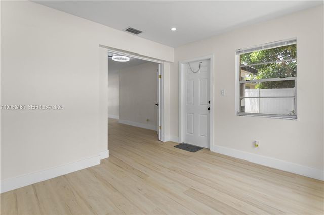 1000 NW 23rd Terrace, Pompano Beach, FL 33069