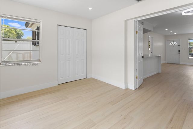 1000 NW 23rd Terrace, Pompano Beach, FL 33069