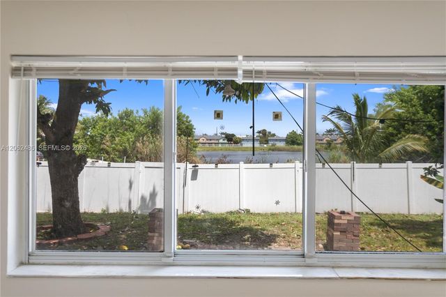 1000 NW 23rd Terrace, Pompano Beach, FL 33069