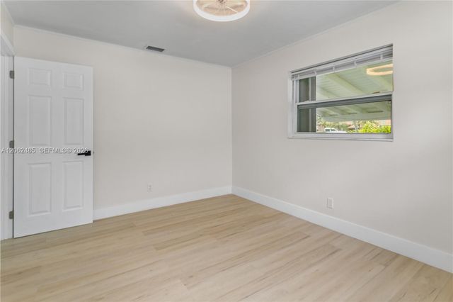 1000 NW 23rd Terrace, Pompano Beach, FL 33069