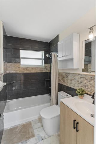 1000 NW 23rd Terrace, Pompano Beach, FL 33069