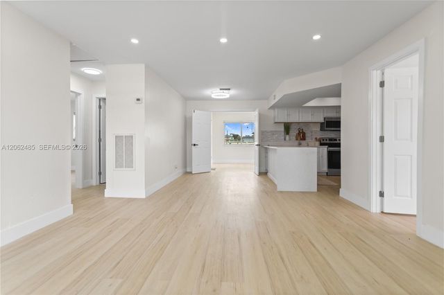 1000 NW 23rd Terrace, Pompano Beach, FL 33069