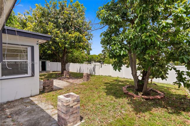 1000 NW 23rd Terrace, Pompano Beach, FL 33069