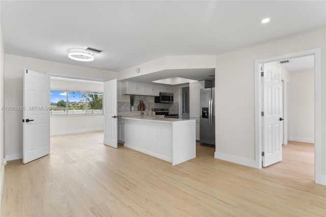 1000 NW 23rd Terrace, Pompano Beach, FL 33069