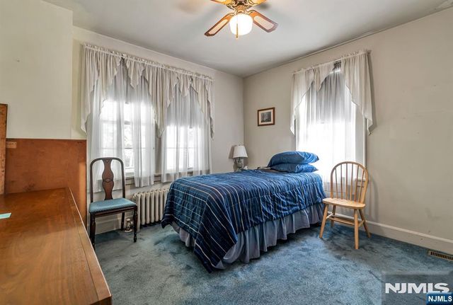 32 Mulder Lane, Midland Park, NJ 07432