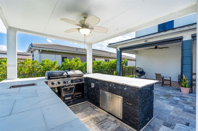 10915 Moore Dr, Parkland, FL 33076