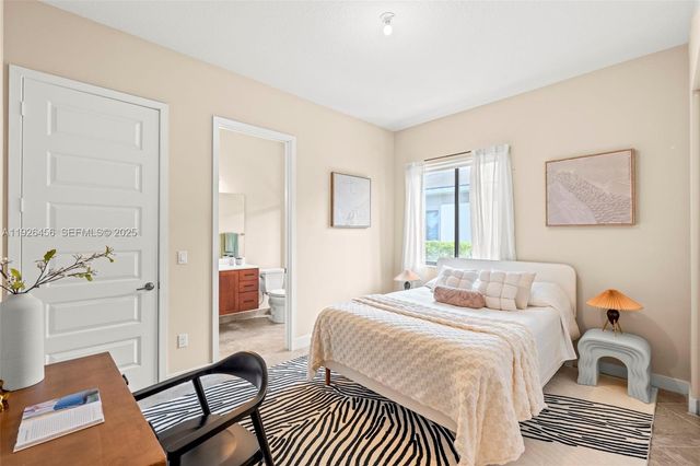 10915 Moore Dr, Parkland, FL 33076