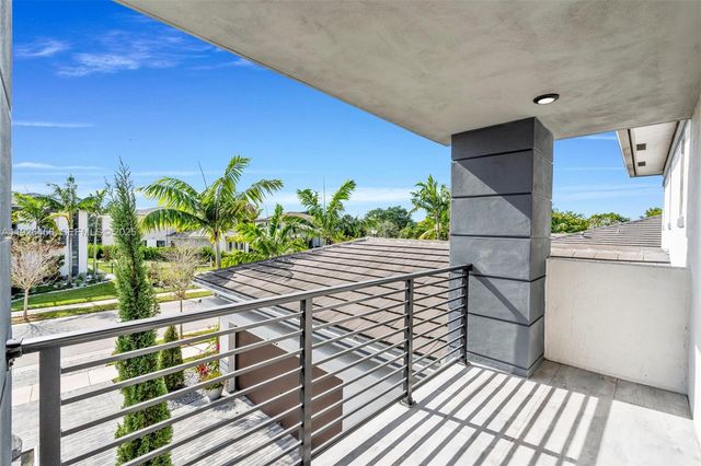 10915 Moore Dr, Parkland, FL 33076