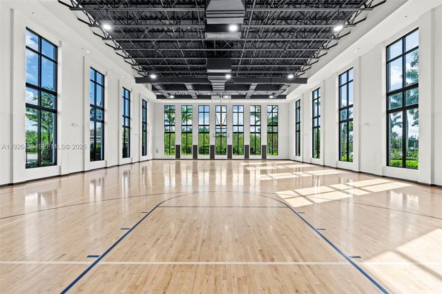 10915 Moore Dr, Parkland, FL 33076