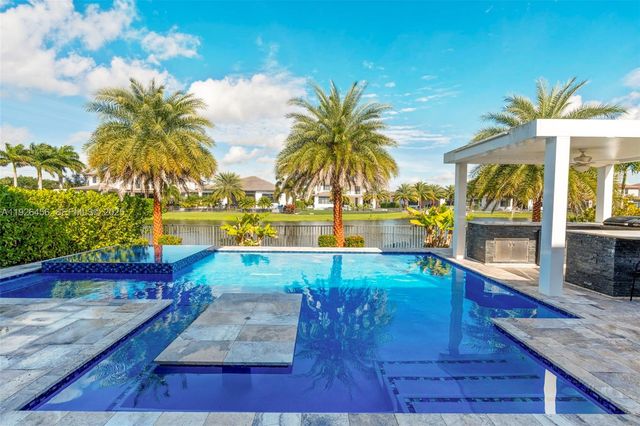 10915 Moore Dr, Parkland, FL 33076