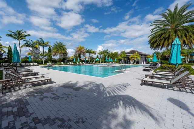 10915 Moore Dr, Parkland, FL 33076