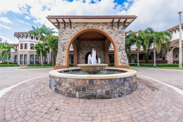 10915 Moore Dr, Parkland, FL 33076